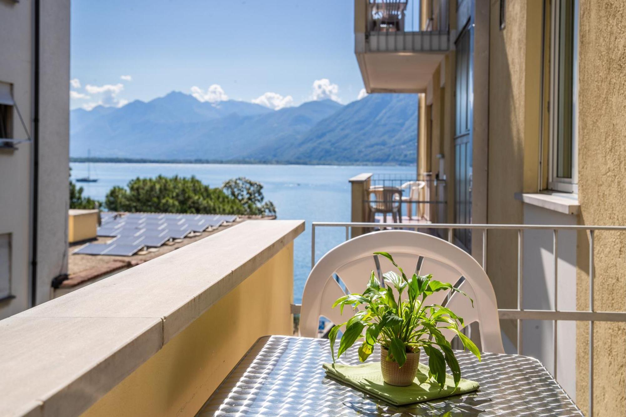 Hotel Rondinella Locarno Exterior photo