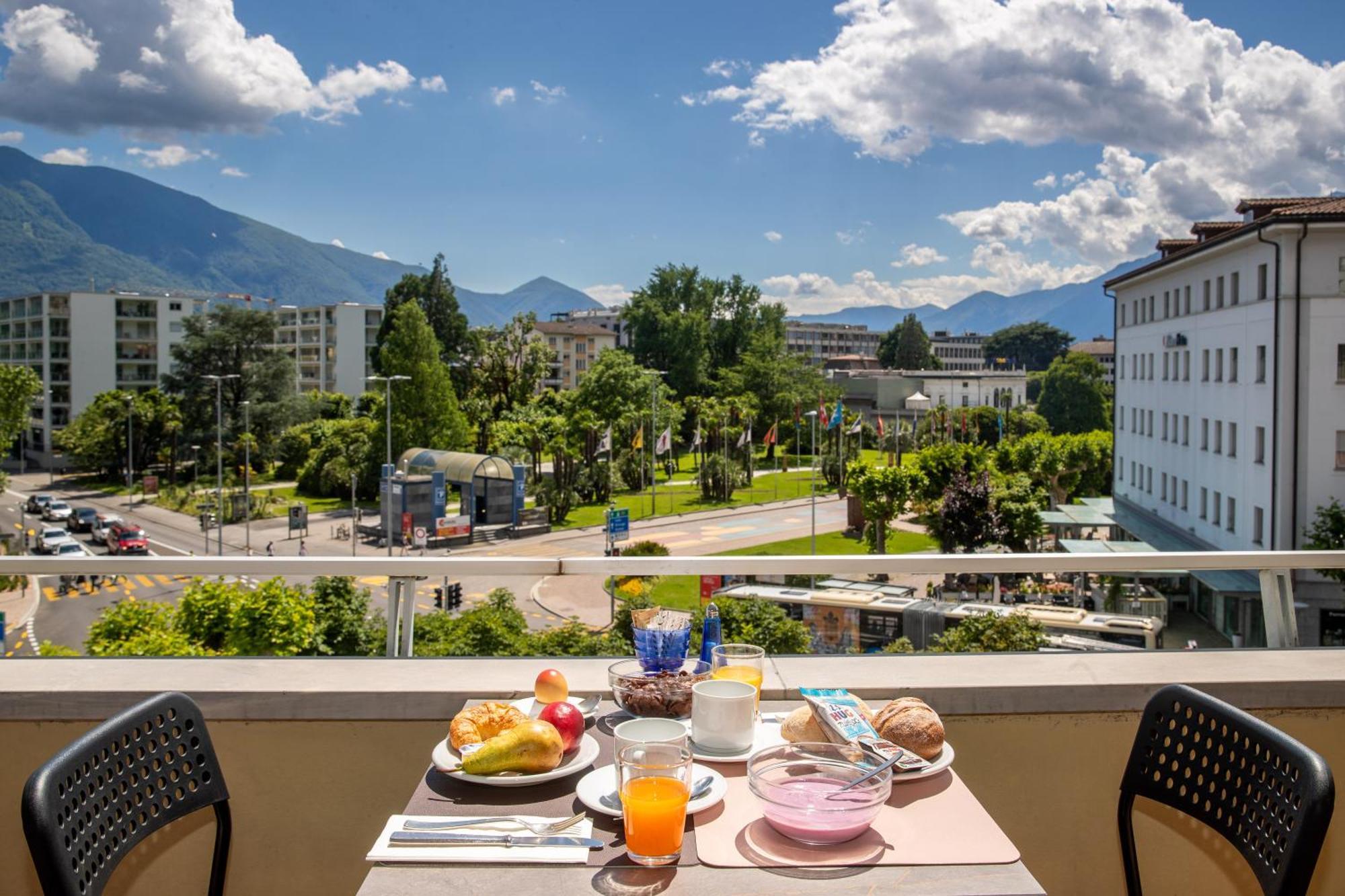 Hotel Rondinella Locarno Exterior photo