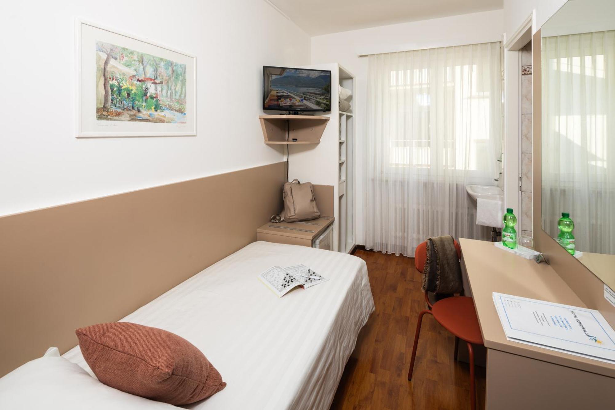 Hotel Rondinella Locarno Exterior photo